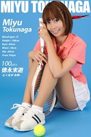 徳永末遊 テニスウエア