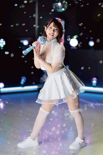 DANCE FUCK IDOL 凪宮ゆきの 表紙